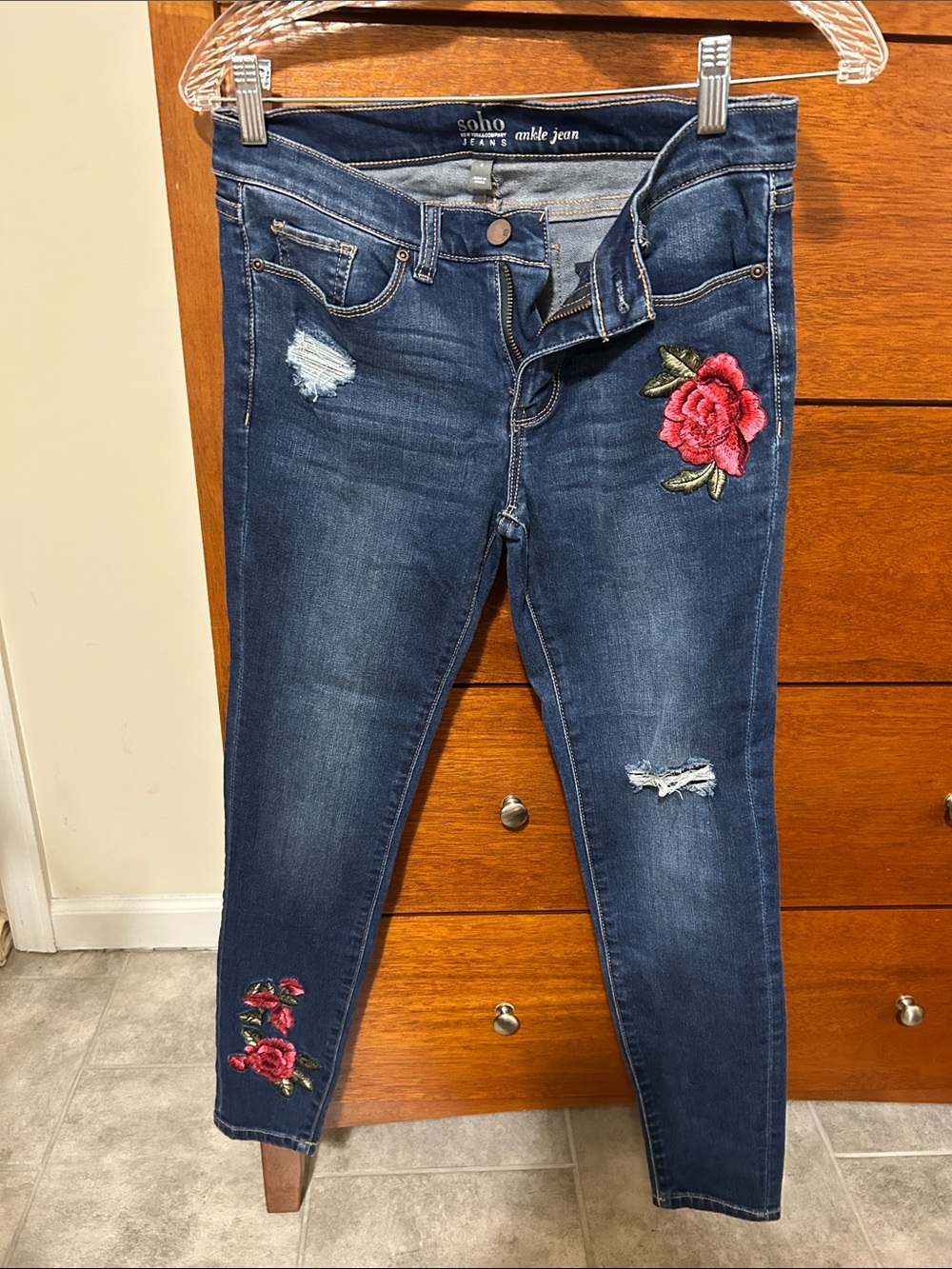 Soho Dark Blue Embroidered Rose Ankle Jeans